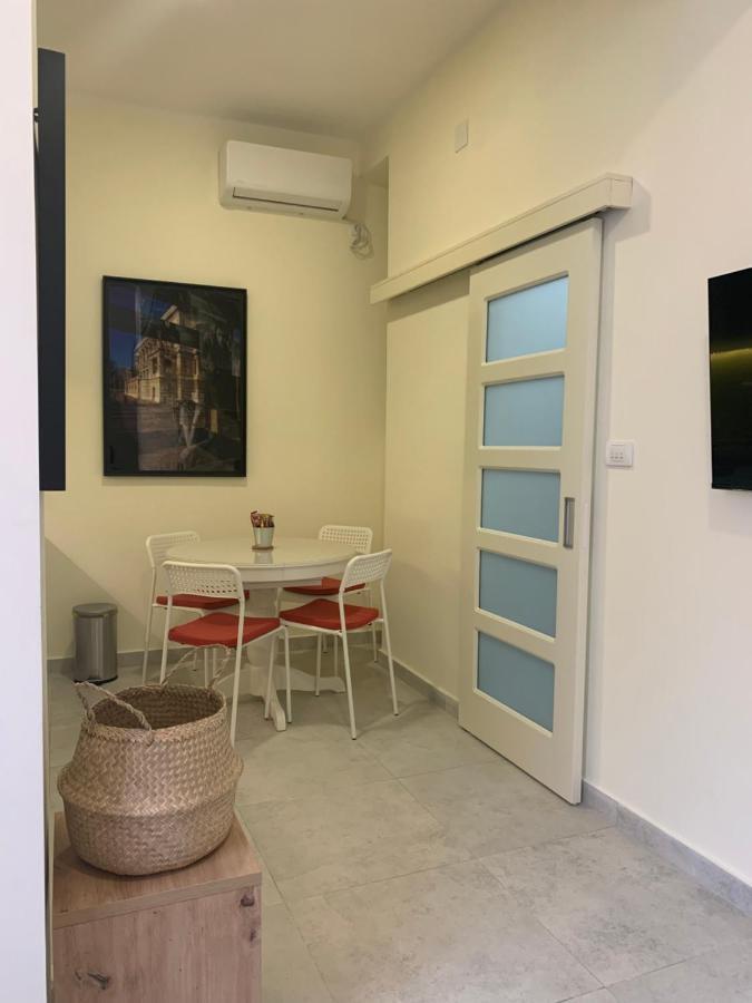 Sunlit Artist Studio Leilighet Beograd Eksteriør bilde